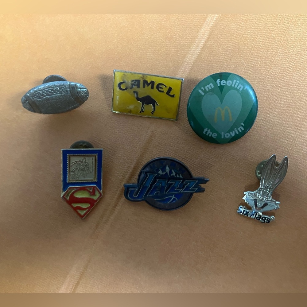 Vintage Americana cultural usa centric collectible pin tag nba Superman mcds lot